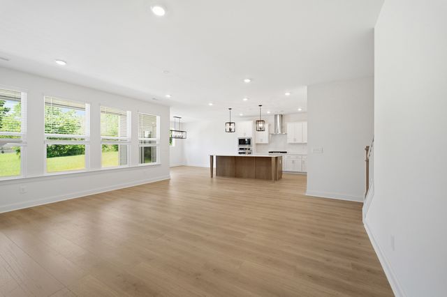 833 Odell Drive, White House, TN 37188