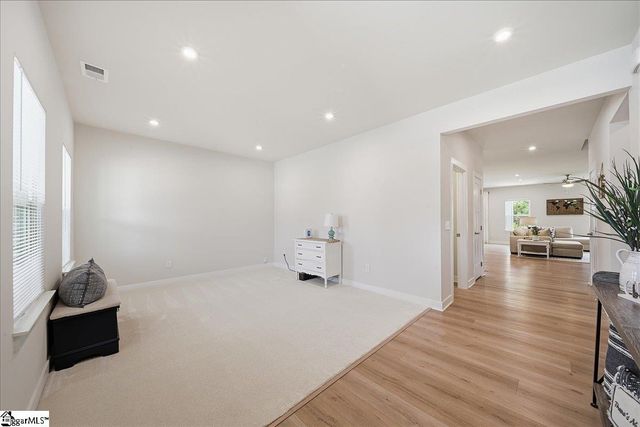 132 Dunroyal Road, Fountain Inn, SC 29644