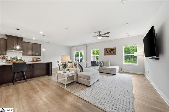 132 Dunroyal Road, Fountain Inn, SC 29644