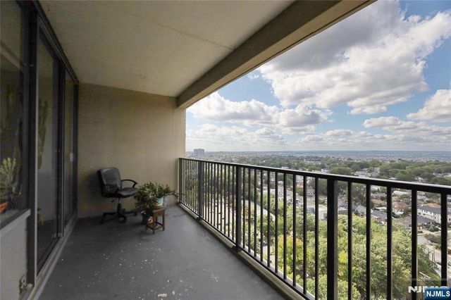 6 Horizon 2106, Fort Lee, NJ 07024