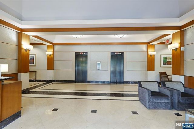 6 Horizon 2106, Fort Lee, NJ 07024