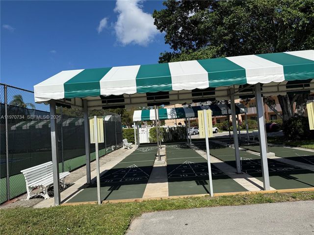 2721 N Pine Island Rd 202, Sunrise, FL 33322