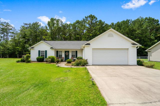 125 Fox Glen Dr., Loris, SC 29569