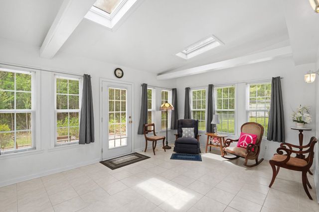 125 Fox Glen Dr., Loris, SC 29569
