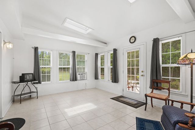 125 Fox Glen Dr., Loris, SC 29569