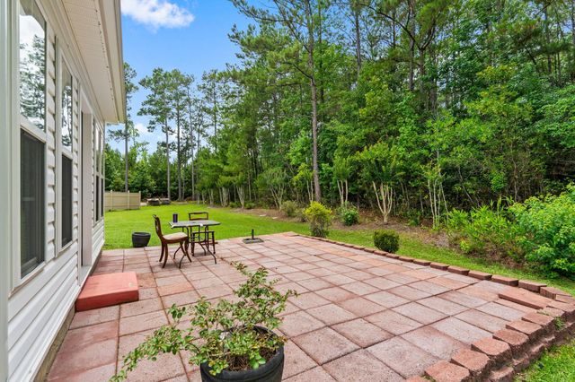 125 Fox Glen Dr., Loris, SC 29569