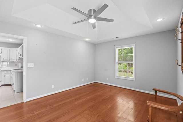125 Fox Glen Dr., Loris, SC 29569