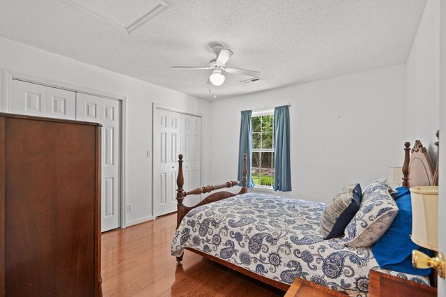 125 Fox Glen Dr., Loris, SC 29569