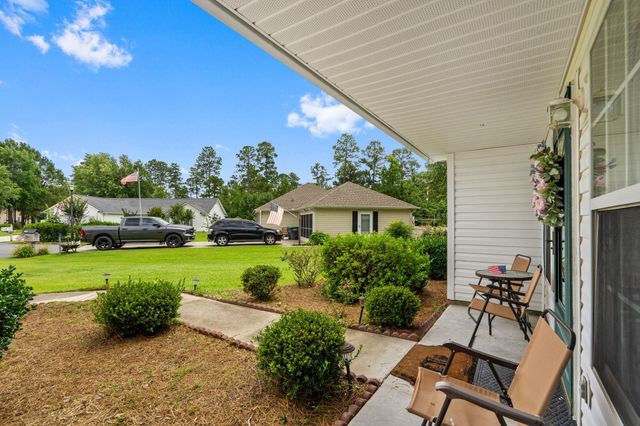 125 Fox Glen Dr., Loris, SC 29569