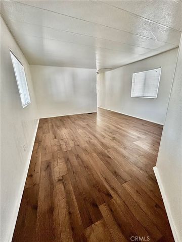 220 ELK st 118, Hemet, CA 92543