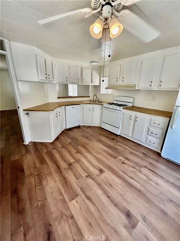 220 ELK st 118, Hemet, CA 92543