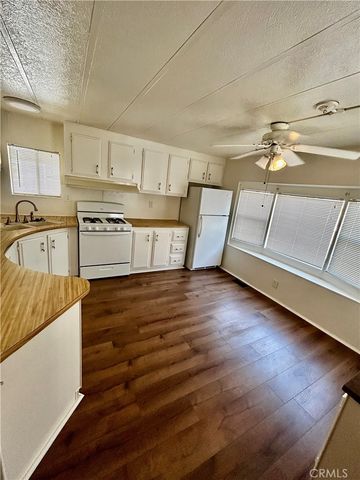 220 ELK st 118, Hemet, CA 92543