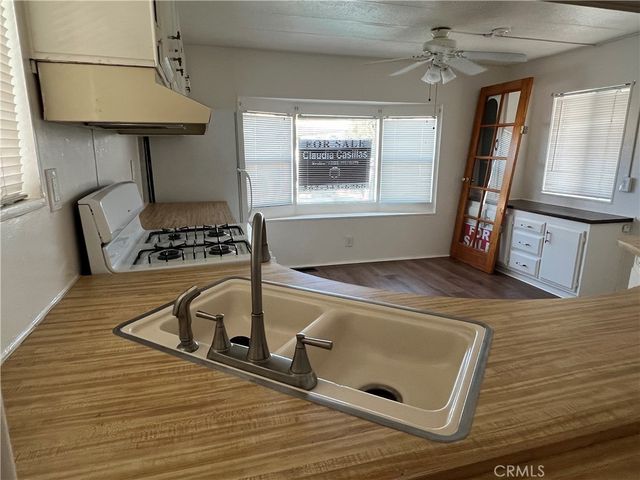 220 ELK st 118, Hemet, CA 92543