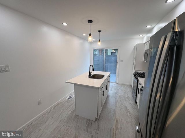 2040 S NORWOOD ST, Philadelphia, PA 19145