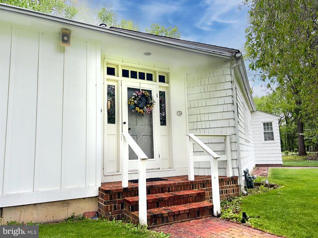 331 BRIDGEBORO RD, Moorestown, NJ 08057