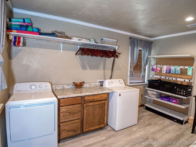 3487 Edge Road, Kingston, OK 73439