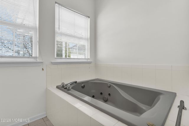 81 Halsted Drive, Manchester, NJ 08759