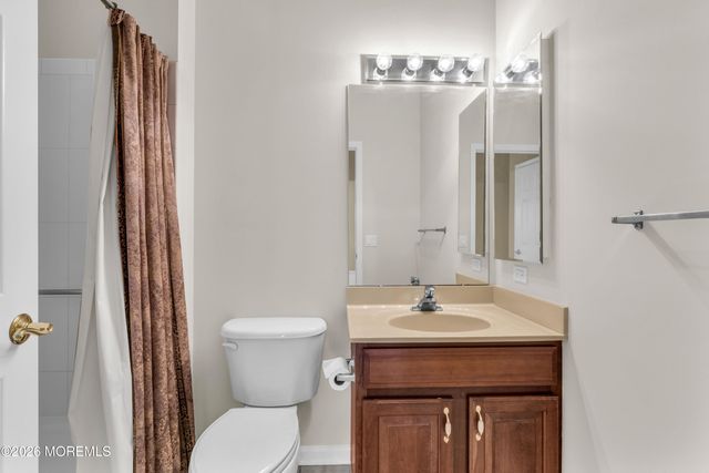 81 Halsted Drive, Manchester, NJ 08759