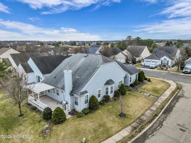 81 Halsted Drive, Manchester, NJ 08759