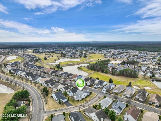 81 Halsted Drive, Manchester, NJ 08759