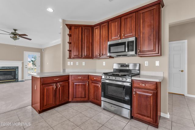 81 Halsted Drive, Manchester, NJ 08759