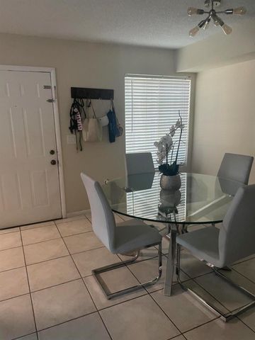1701 Village Boulevard 112, West Palm Beach, FL 33409