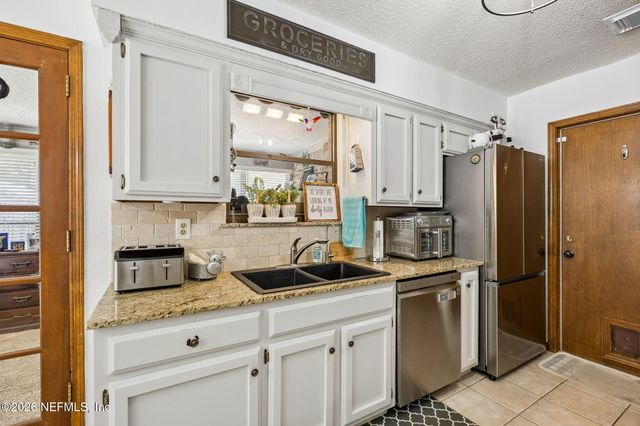 11166 WOODELM Drive E, Jacksonville, FL 32218
