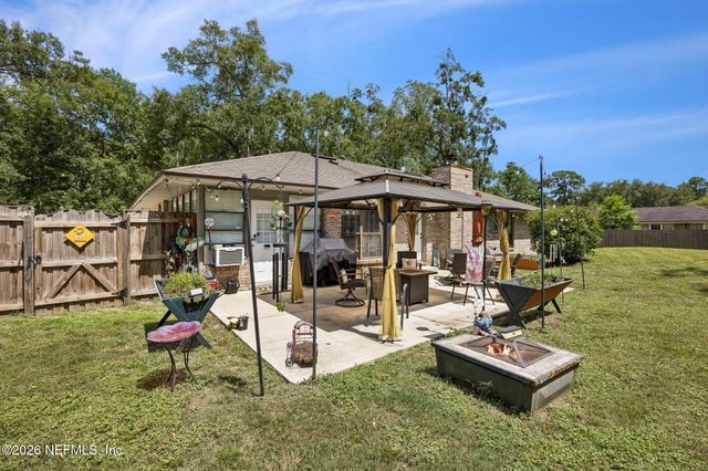 11166 WOODELM Drive E, Jacksonville, FL 32218