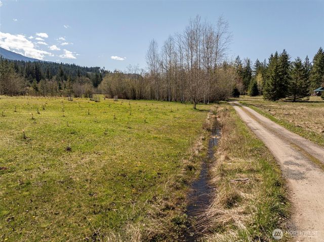 4890 Lost Mountain Road, Sequim, WA 98382