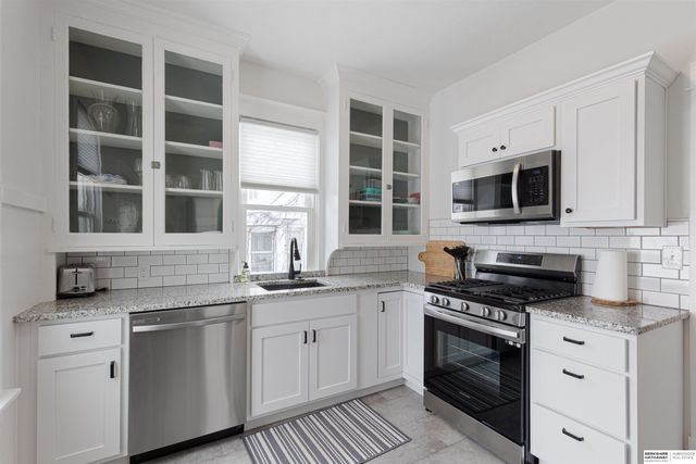 831 S 50 Street, Omaha, NE 68106