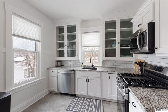 831 S 50 Street, Omaha, NE 68106