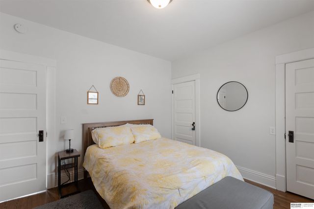 831 S 50 Street, Omaha, NE 68106