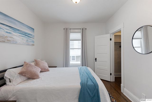 831 S 50 Street, Omaha, NE 68106