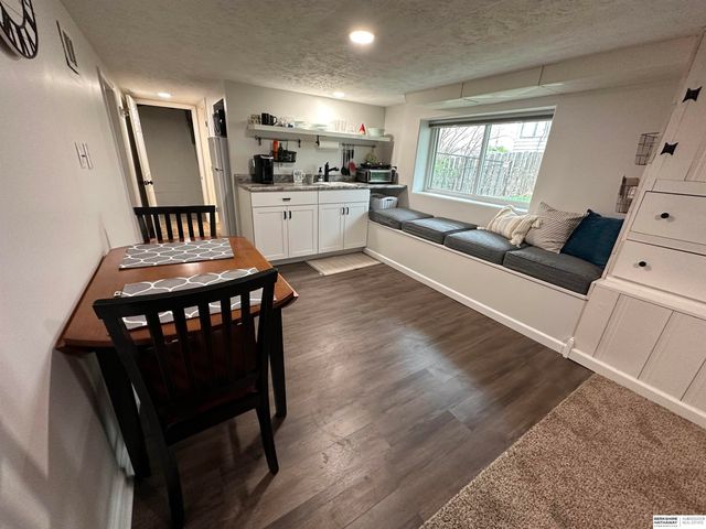 831 S 50 Street, Omaha, NE 68106