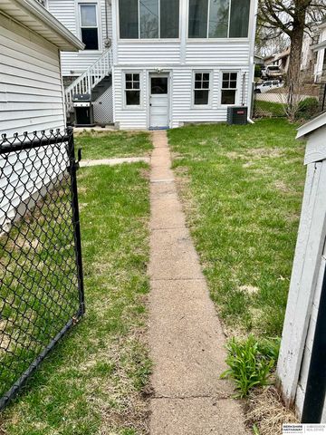831 S 50 Street, Omaha, NE 68106