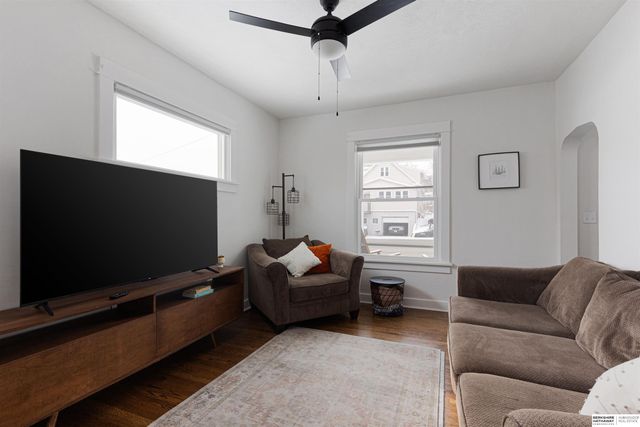 831 S 50 Street, Omaha, NE 68106