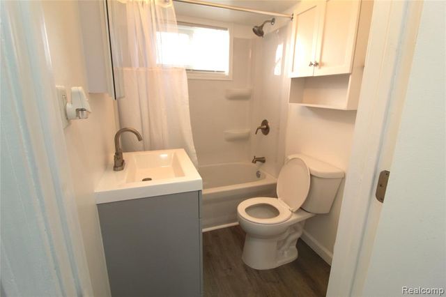 14622-14624 Huron Street, Taylor, MI 48180