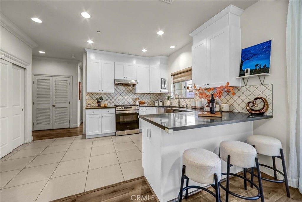 Image 11 of property listing at 5533 Santa Anita Ave, Temple City, CA 91780