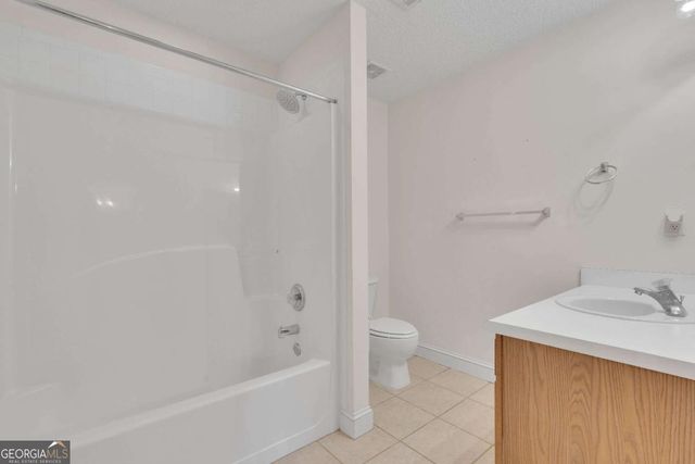 523 Barhams Ridge Drive, Mcdonough, GA 30252