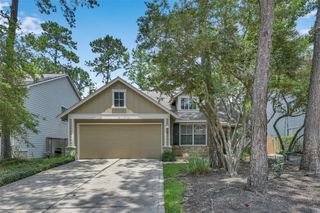 24 E New Avery Place, The Woodlands, TX 77382
