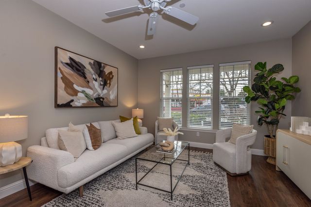 318 S Livermore Ave 104, Livermore, CA 94550