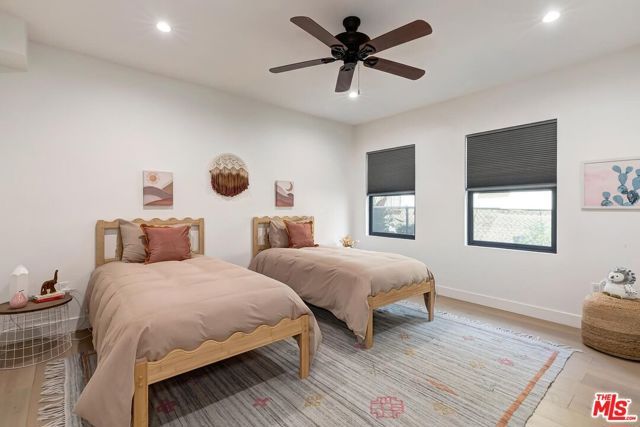 1015 S Tremaine Avenue, Los Angeles, CA 90019