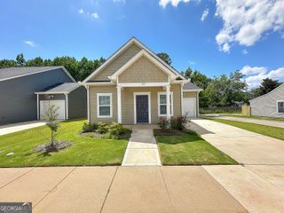 113 Lenox Circle, Lagrange, GA 30241