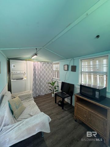 654 Escambia Drive, Lillian, AL 36549