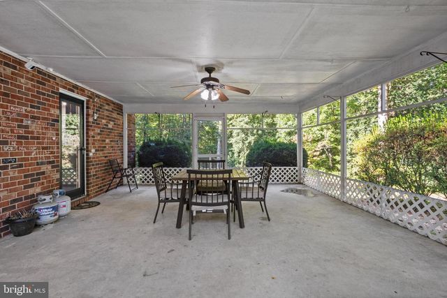 290 MONROE ST, Montross, VA 22520