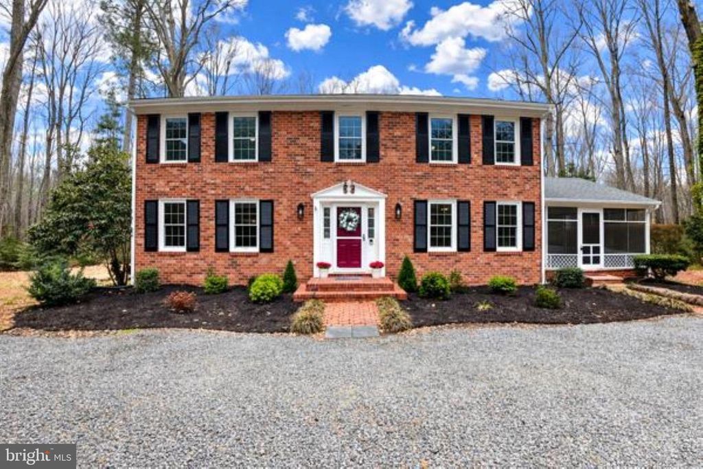 290 MONROE ST, Montross, VA 22520