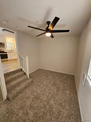 520 Glover AVE B, Chula Vista, CA 91910