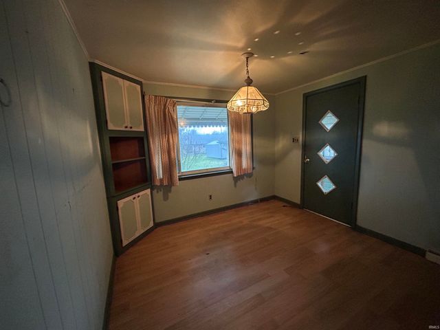 405 SW 3rd Street, Loogootee, IN 47553