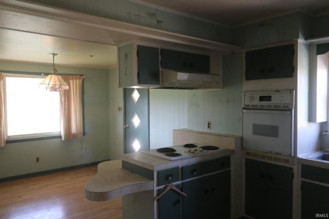 405 SW 3rd Street, Loogootee, IN 47553