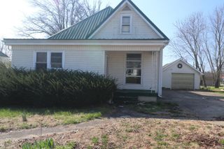 405 SW 3rd Street, Loogootee, IN 47553